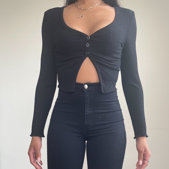 Cropped Ribbed Sweater - Picture 3 of 9